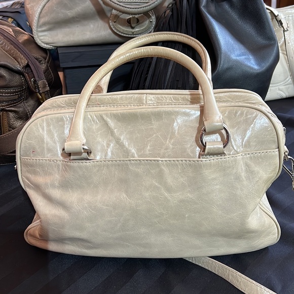 Gorgeous Danier Leather Satchel Crossbody Bag - Picture 4 of 11